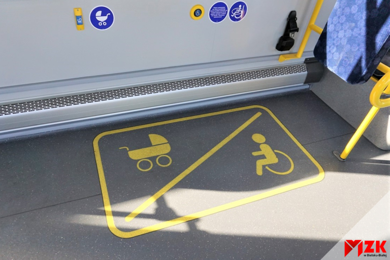 oznaczenia w autobusie