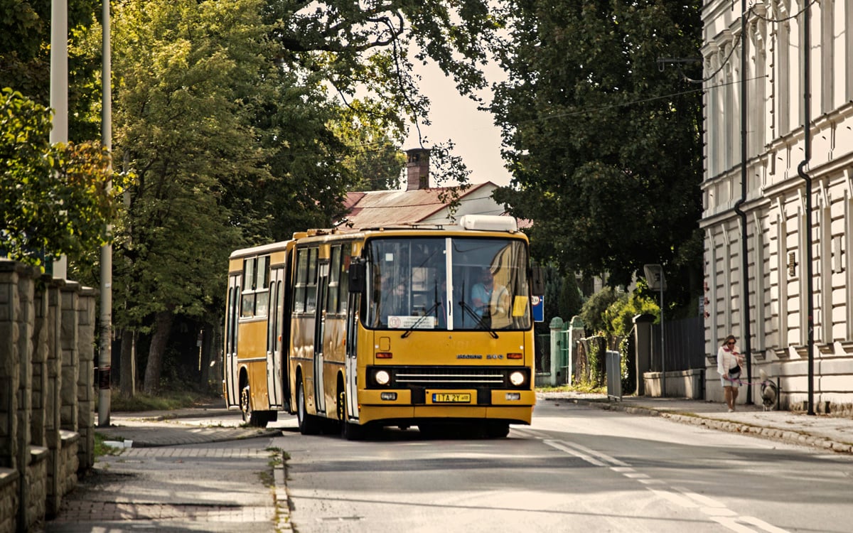 ikarus280